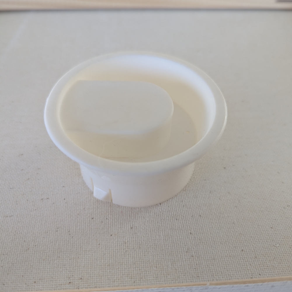 Vintage ARC International White Plastic Cap For Water Pitcher Or Carafe
